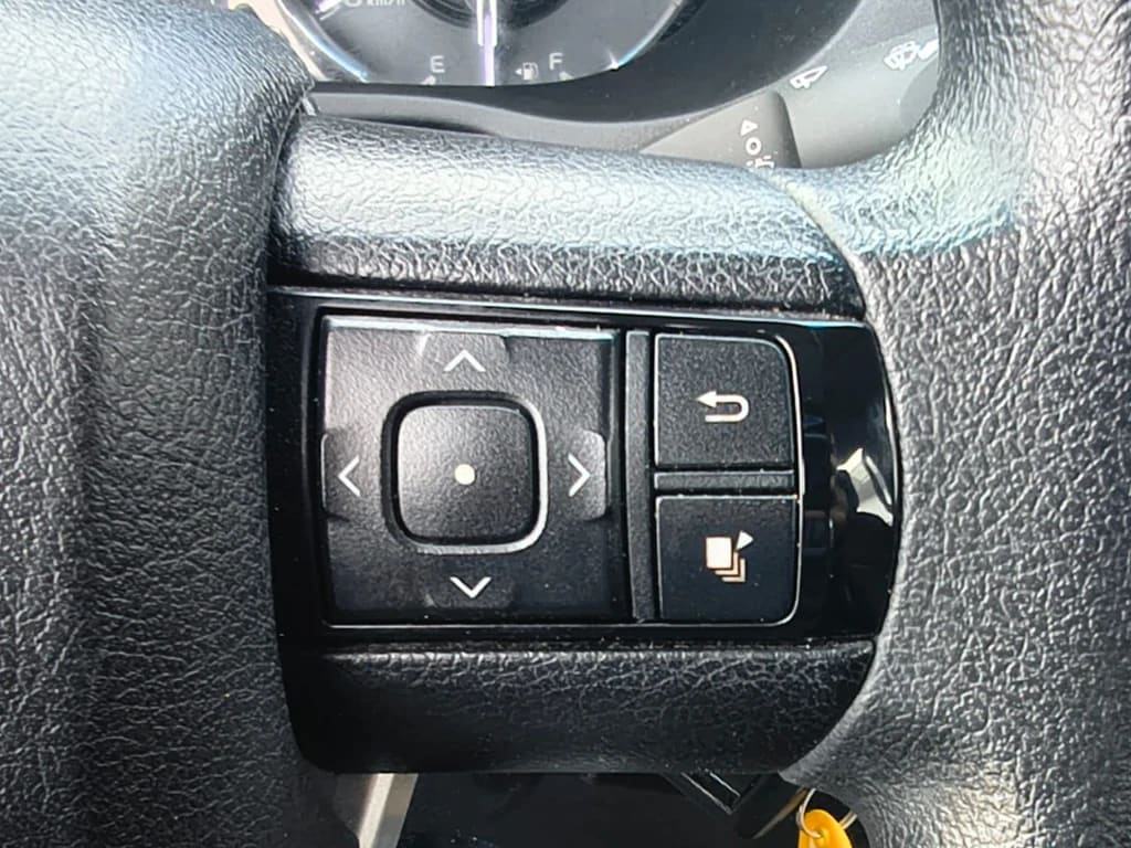 Toyota Hilux Dc 4x4 2.4 D Dx Mt año 2024