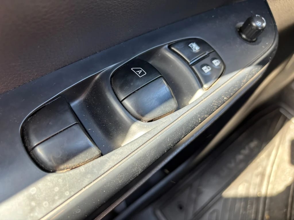 Nissan Navara Dc 4x4 2.3 Tdi Se año 2023