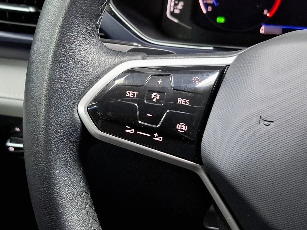 Volkswagen Taos Taos 1.4 Tsi At Comfortline año 2025