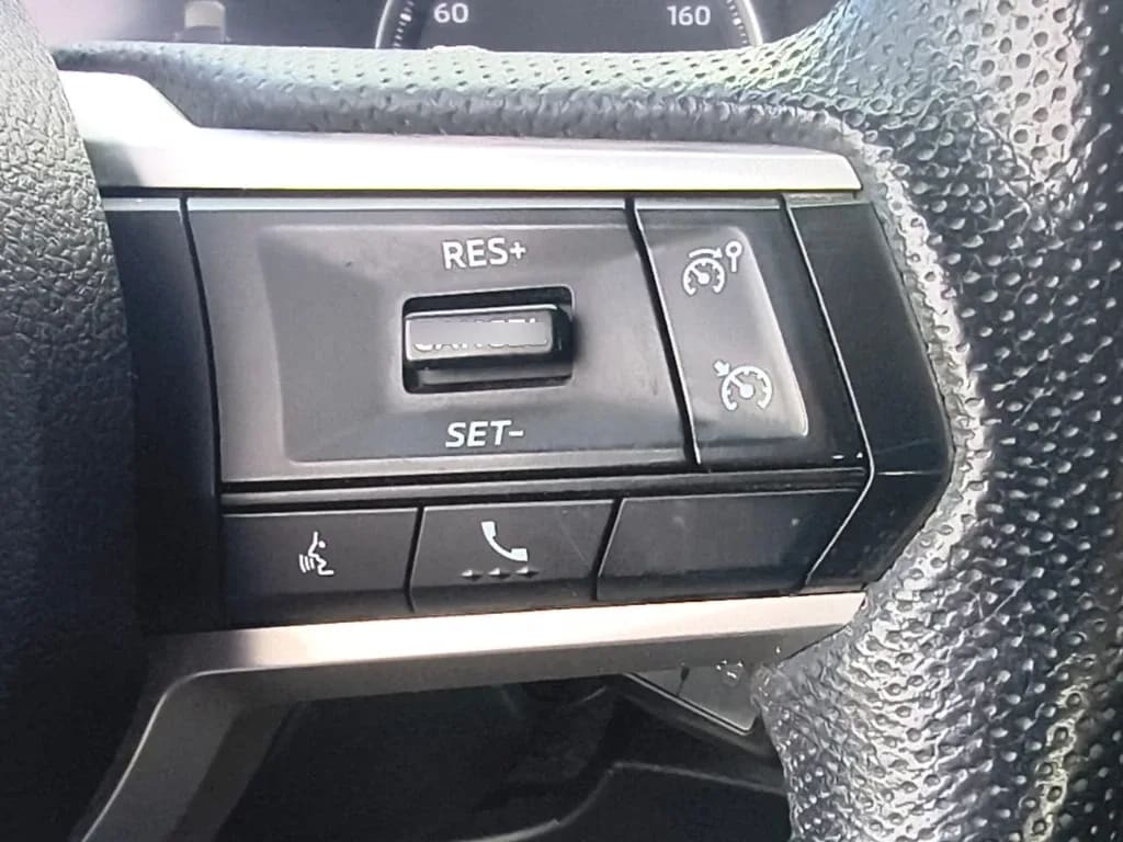 Mitsubishi L200 Katana D/c 2.4 Tdi Mt Xrt 4x4 año 2024