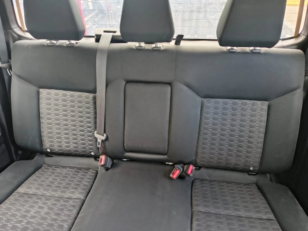 Mitsubishi L200 Katana D/c 2.4 Tdi Mt Xrt 4x4 año 2024