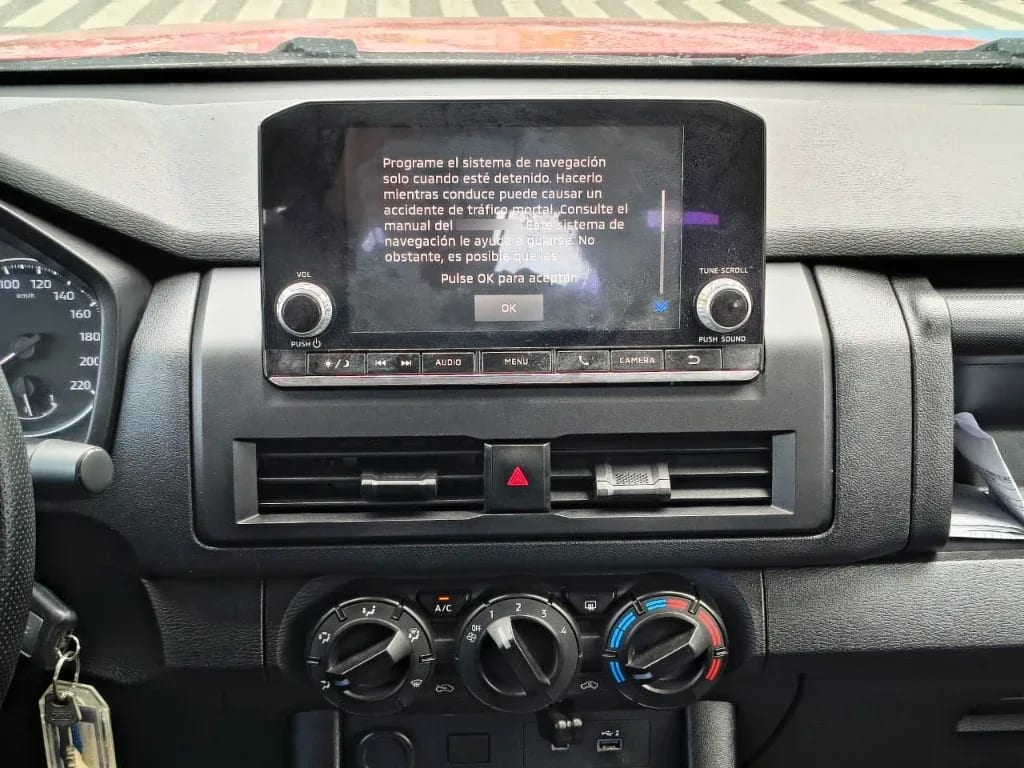 Mitsubishi L200 Katana D/c 2.4 Tdi Mt Xrt 4x4 año 2024
