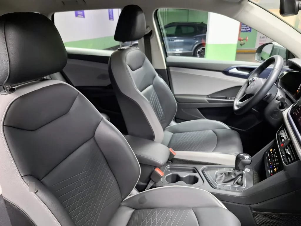Volkswagen Taos Taos 1.4 Tsi At Comfortline año 2025