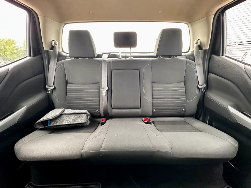 Nissan Navara Navara 4x2 Dc 4x2 2.3tdi Xe año 2023