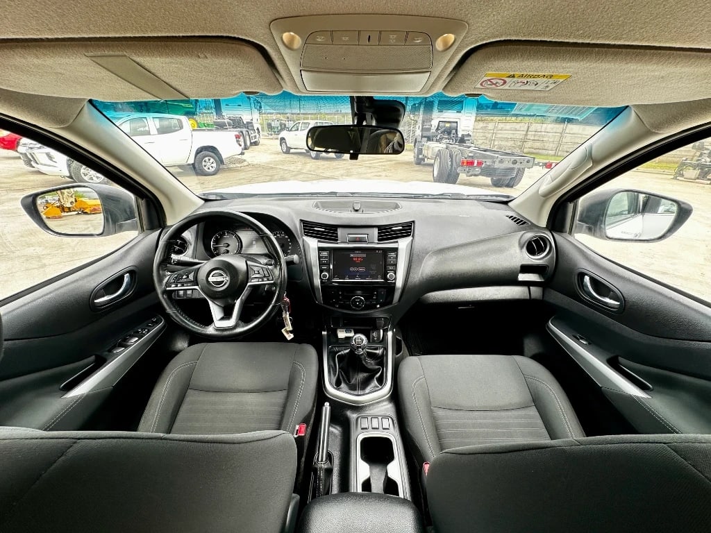 Nissan Navara Navara 4x2 Dc 4x2 2.3tdi Xe año 2023