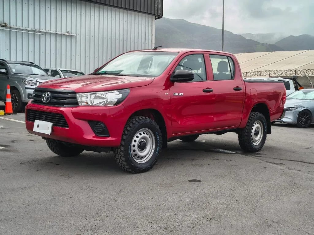 Toyota Hilux Dc 4x4 2.4 D Dx Mt año 2024
