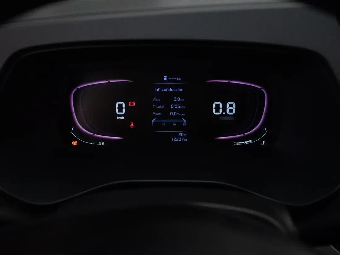 Kia Carens 1.5 Lx 7p Mt año 2024