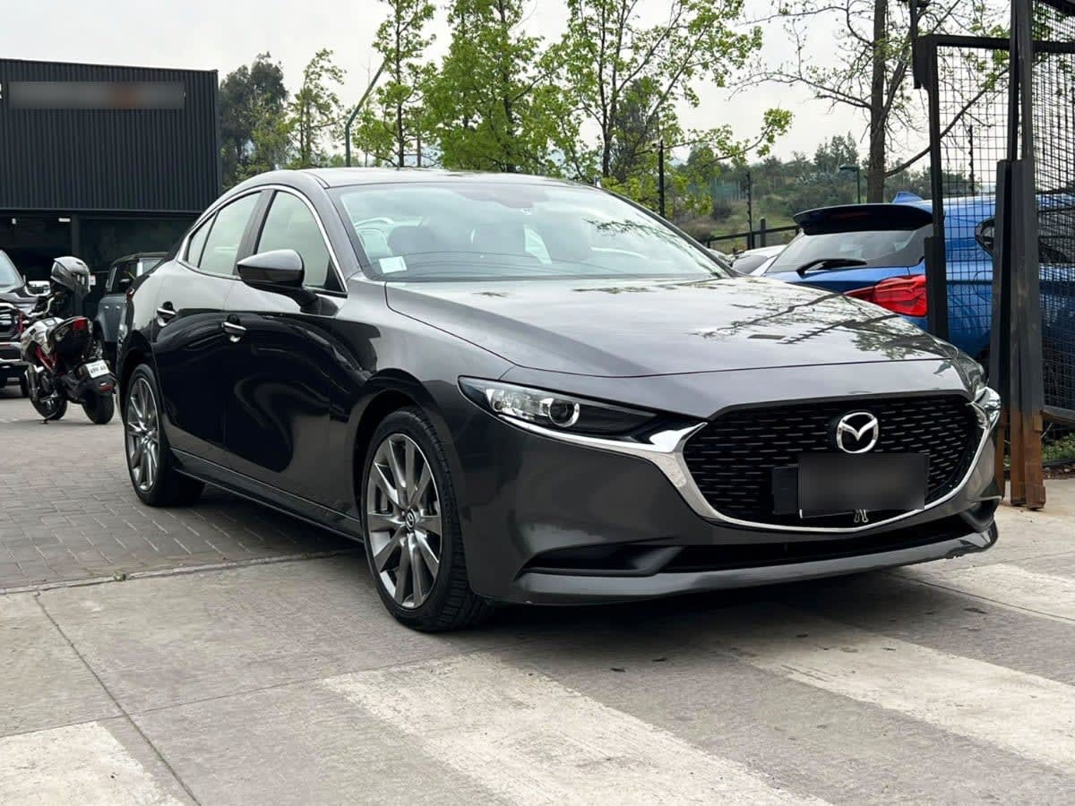 Mazda Mazda 3 Sedan 2.0 At año 2023