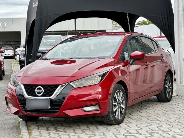 Nissan Versa Advance Mt 1.6 año 2023