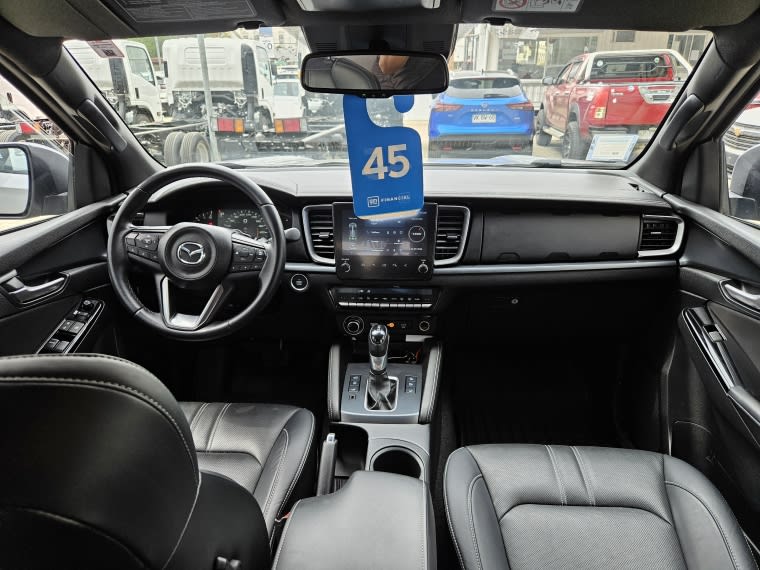 Mazda Bt-50 3.0 Dc High Plus At 4x4 Diesel año 2025