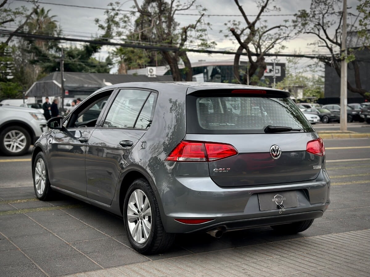 Volkswagen Golf 1.4t año 2016