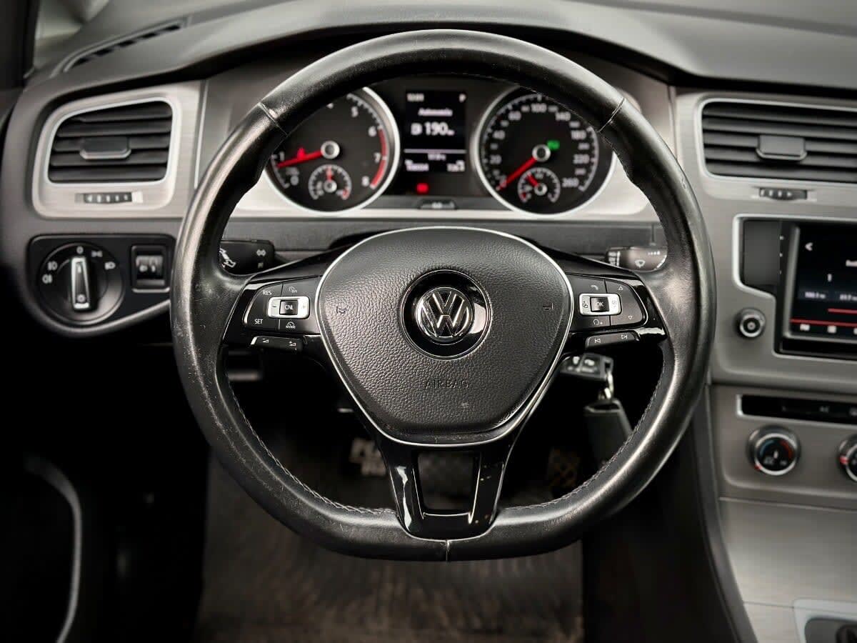 Volkswagen Golf 1.4t año 2016