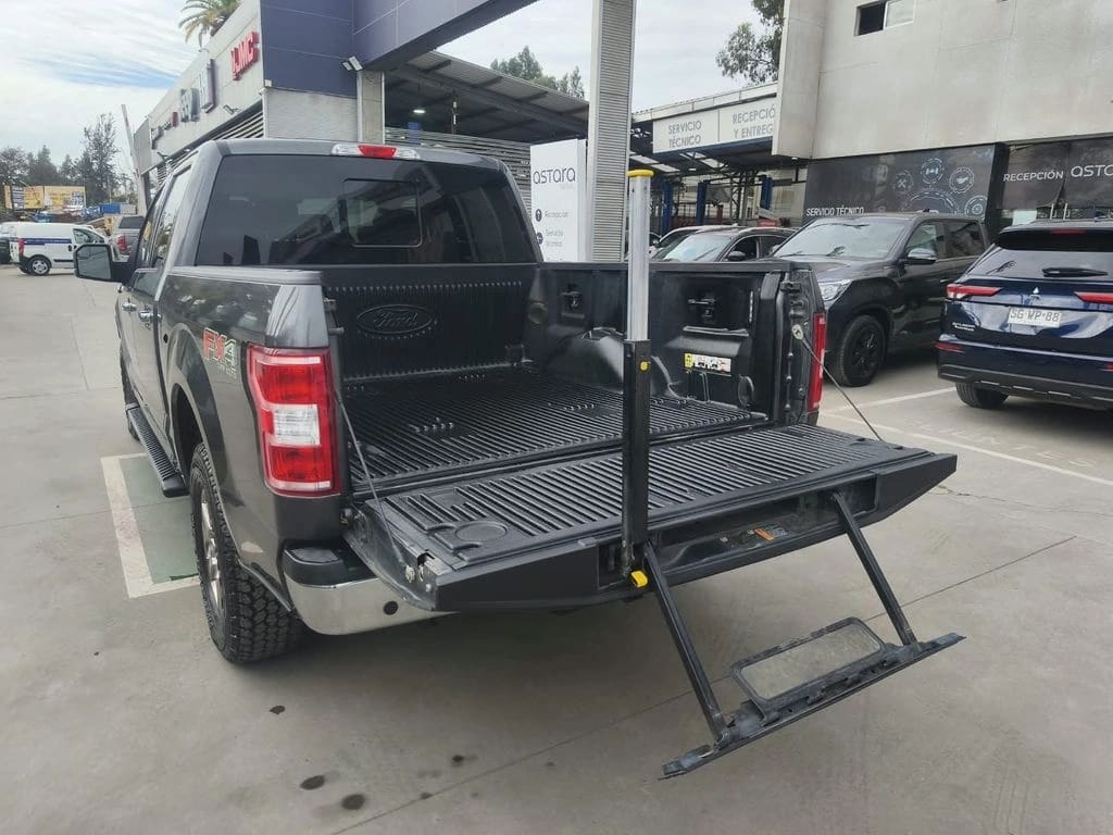 Ford F-150 Xlt 4x4 5.0 año 2021