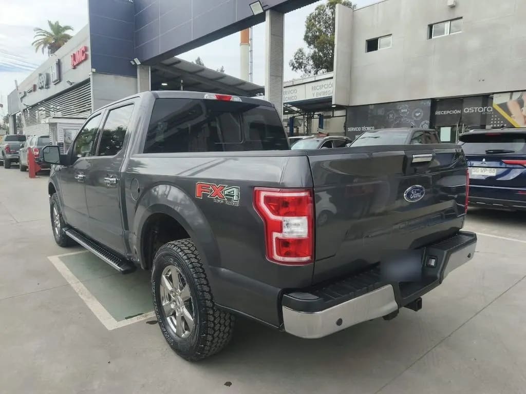 Ford F-150 Xlt 4x4 5.0 año 2021