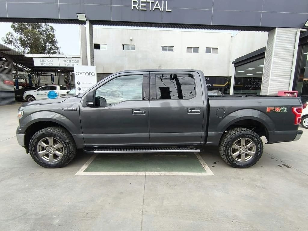 Ford F-150 Xlt 4x4 5.0 año 2021