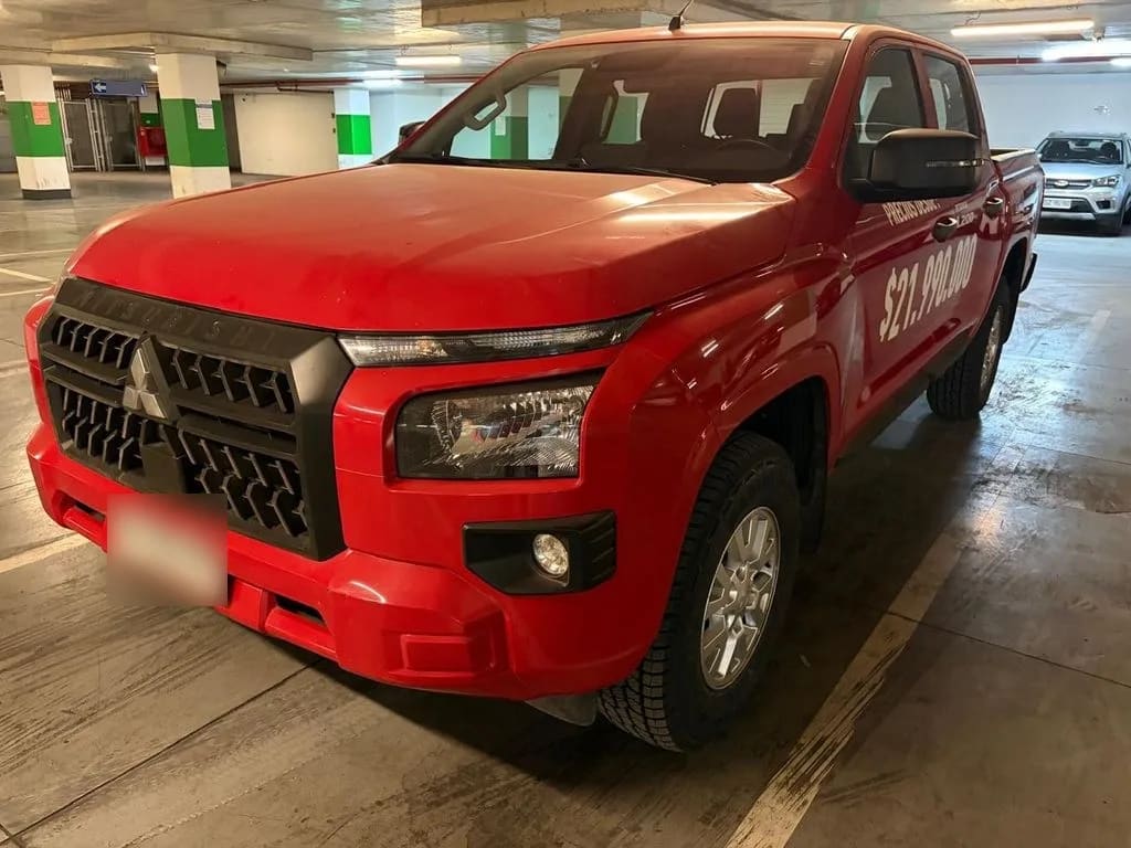 Mitsubishi L200 Katana Xrt 4x4 2.4 año 2024