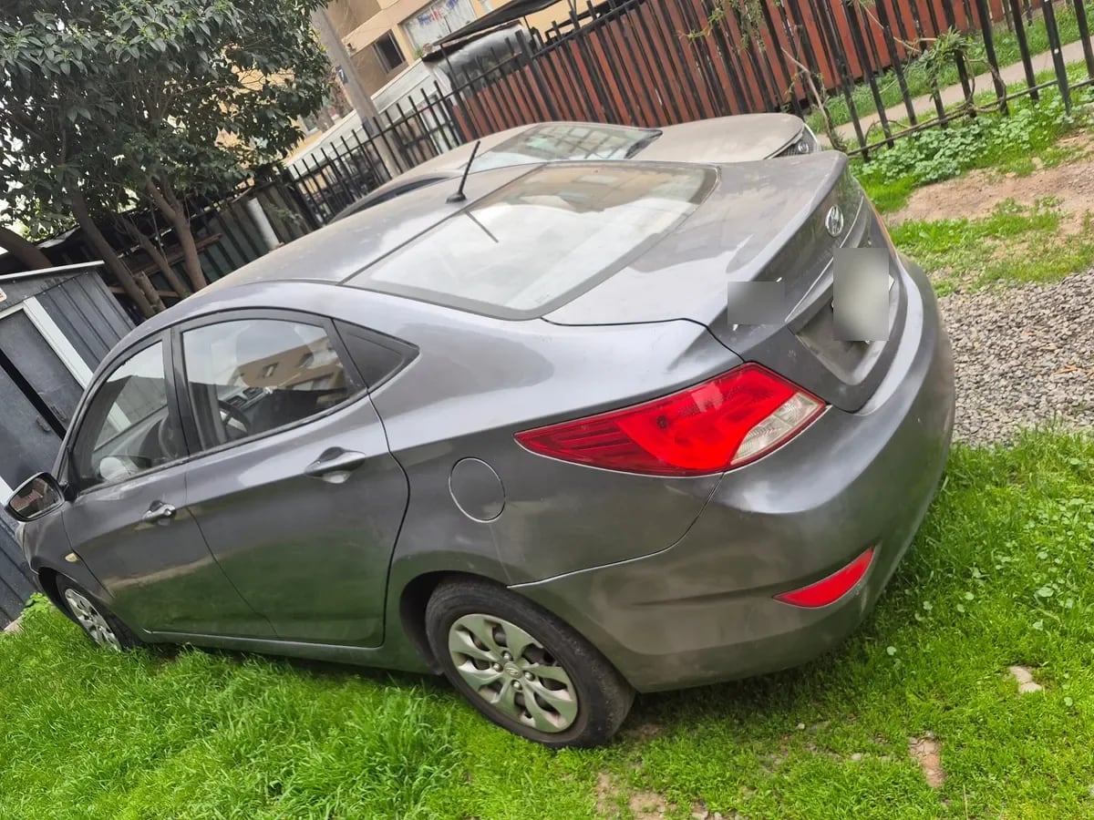 HYUNDAI ACCENT 1.4 Rb Sdn Gl 2ab Mt año 2017