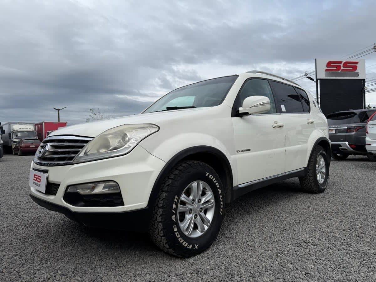 Ssangyong Rexton 4x2 Mt6 2.0 Hdi año 2015