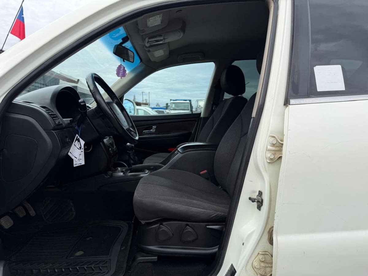 Ssangyong Rexton 4x2 Mt6 2.0 Hdi año 2015