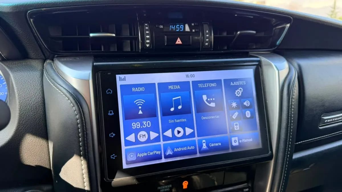 Toyota Fortuner 2.8 Srx Tdi Diesel 4x4 At 5p año 2022