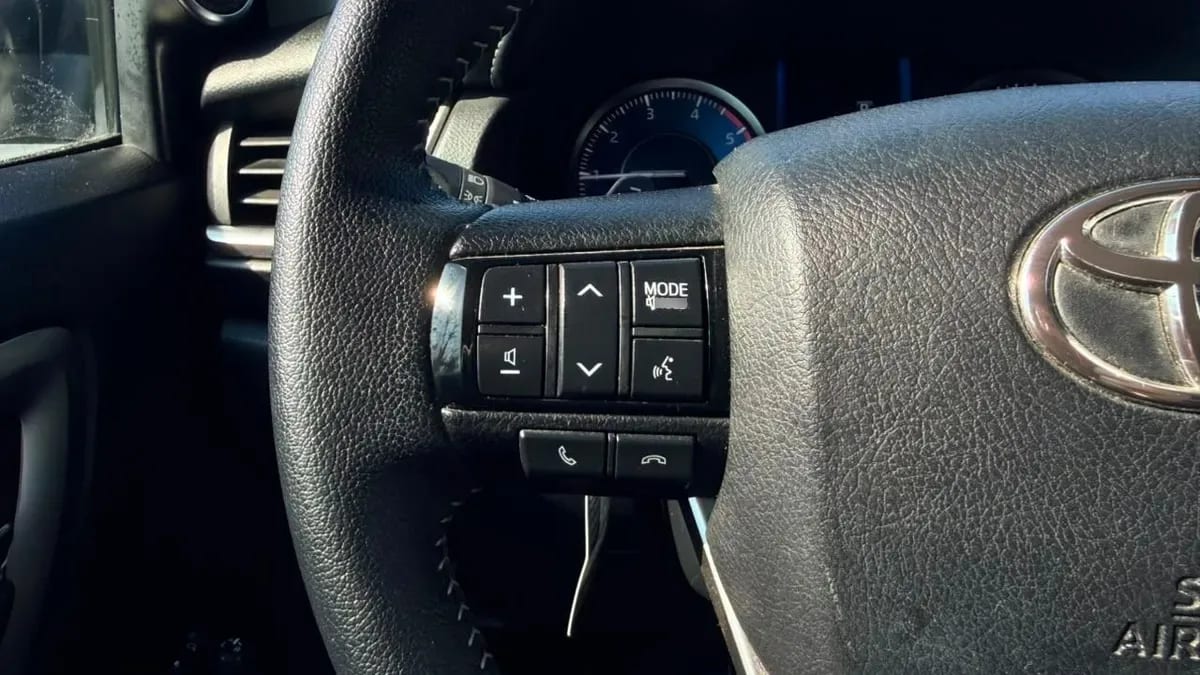 Toyota Fortuner 2.8 Srx Tdi Diesel 4x4 At 5p año 2022