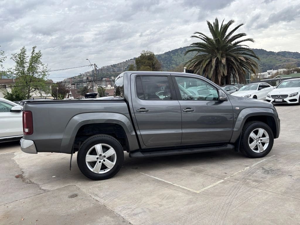 Volkswagen Amarok 2.0 T Highline 4x4 Aut año 2019