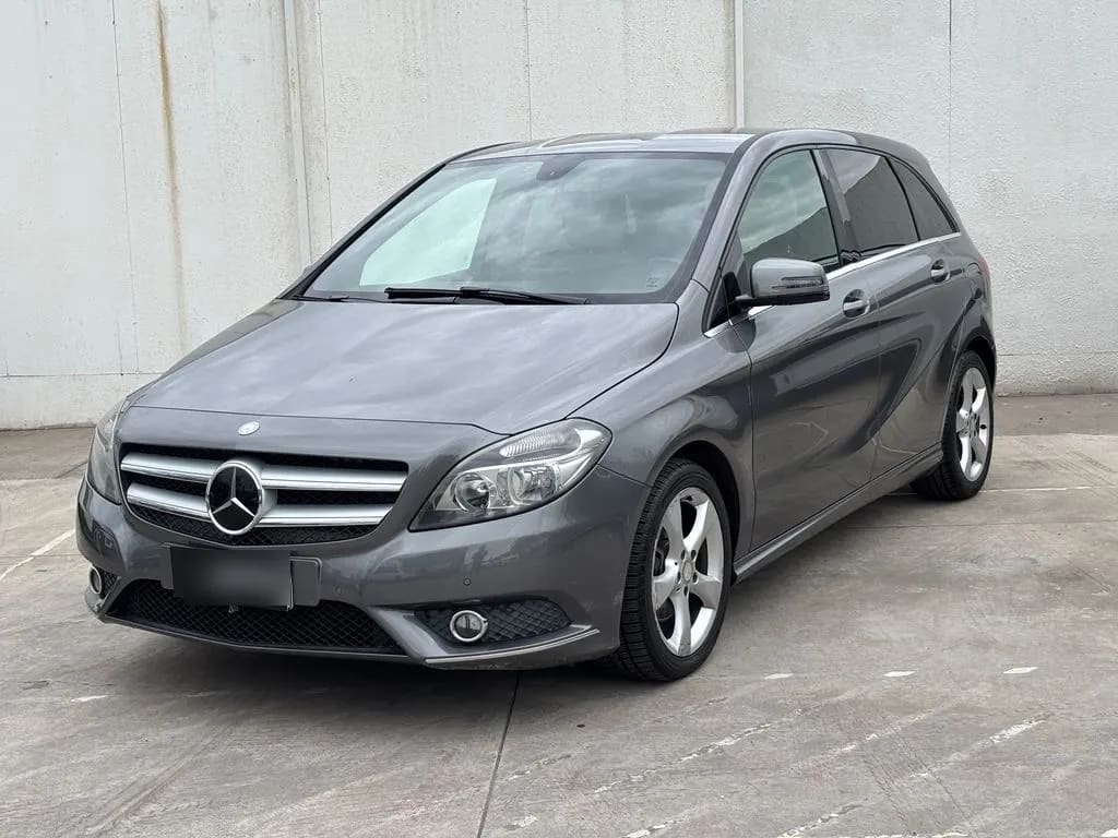 Mercedes-Benz B 180 1.6 Turbo Auto año 2014