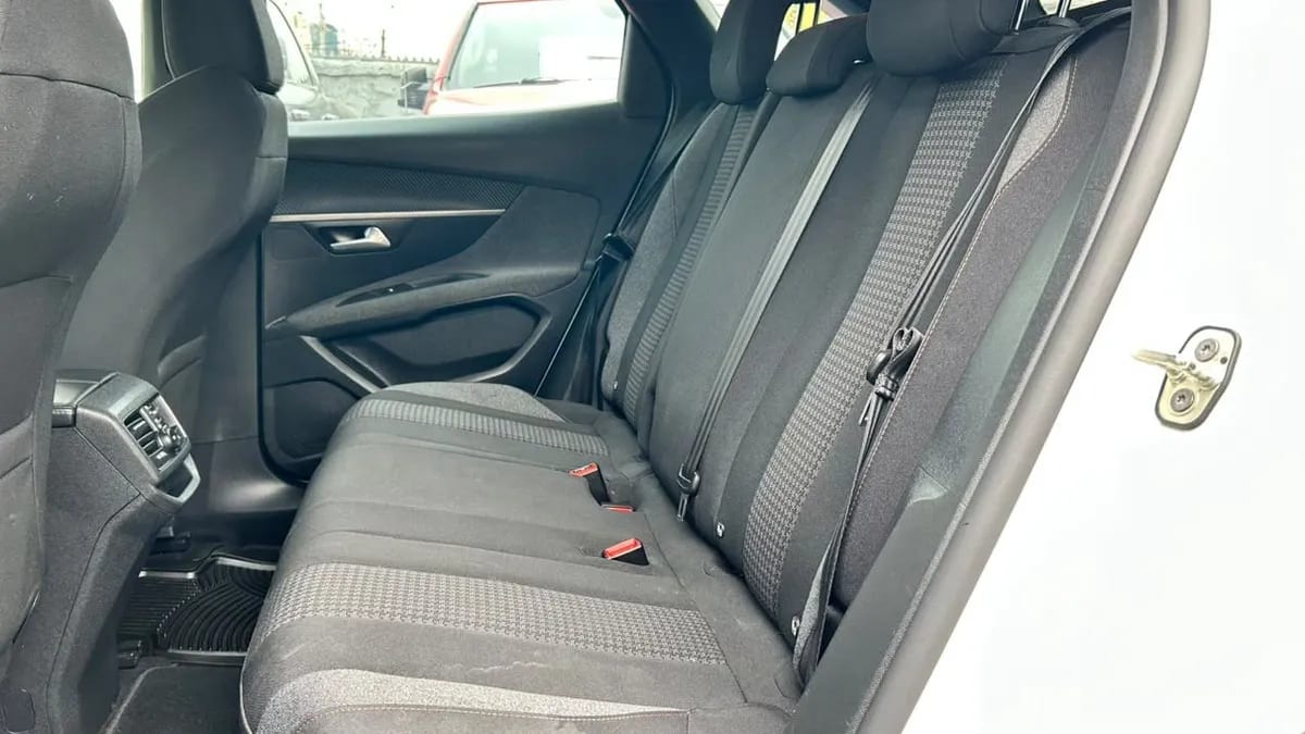 Peugeot 3008 Blue Hdi 130 1.5 año 2022