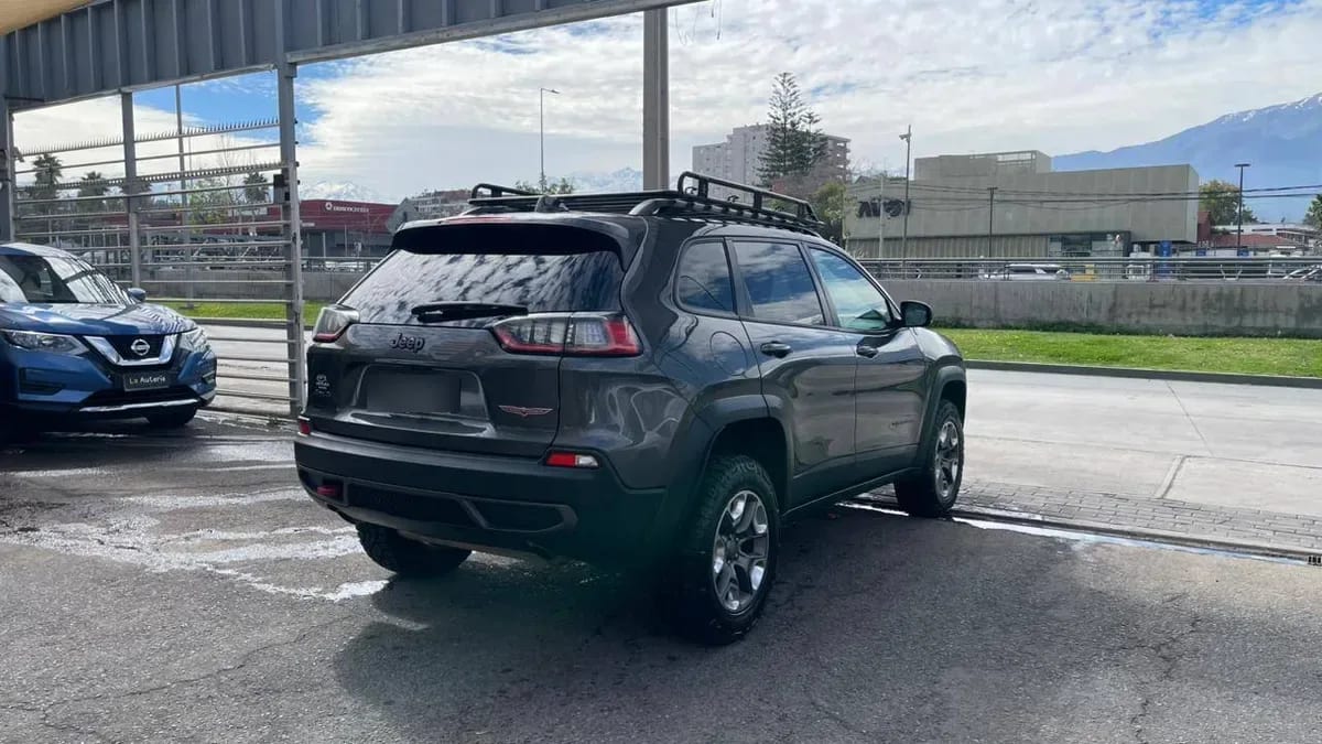 Jeep Cherokee 3.2 Trailhawk 4x4 At 5p año 2019