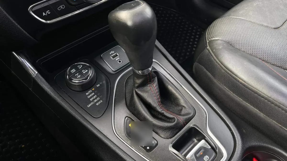 Jeep Cherokee 3.2 Trailhawk 4x4 At 5p año 2019