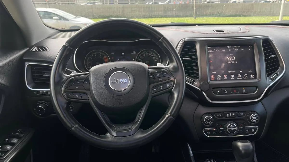 Jeep Cherokee 3.2 Trailhawk 4x4 At 5p año 2019