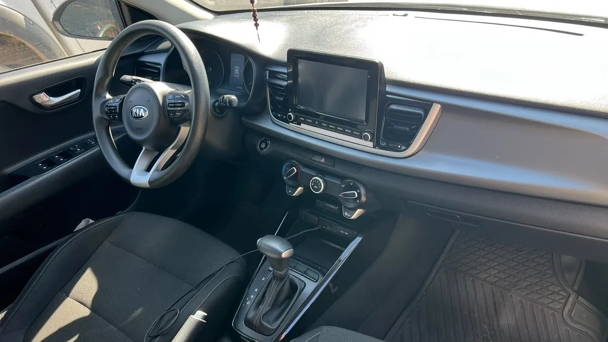 KIA MOTORS RIO 5 1.4 Lx Ac Mt año 2022