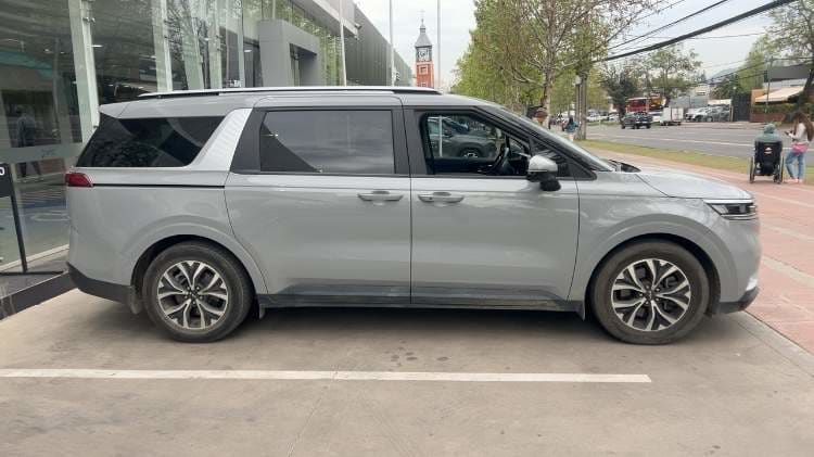 Kia Carnival 3.5 Ex 4x2 8at 5p año 2022