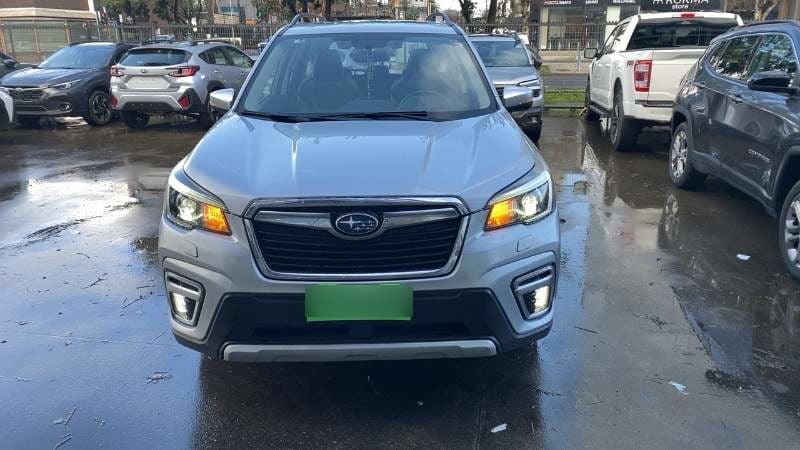 Subaru Forester 2.0i Limited Eyesight Awd At 5p año 2021