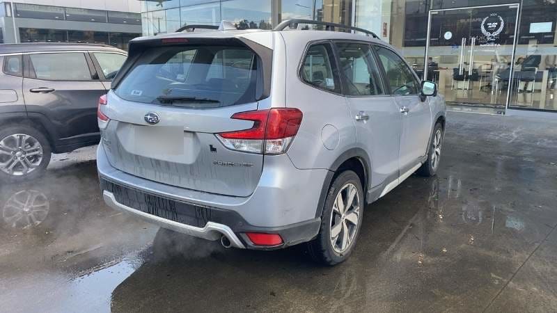 Subaru Forester 2.0i Limited Eyesight Awd At 5p año 2021