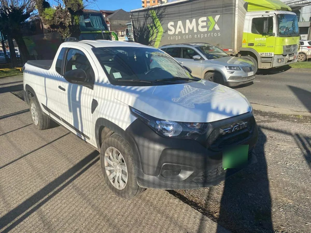 Ram 700 1.4 Slt 4x2 Cab. Sim. Mt 2p año 2023