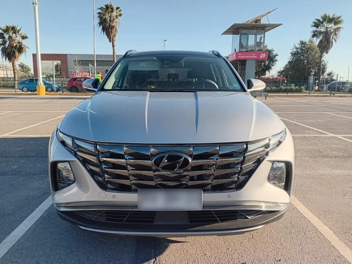 Hyundai Tucson 1.6 Nx4 Limited 4wd At 5p año 2022
