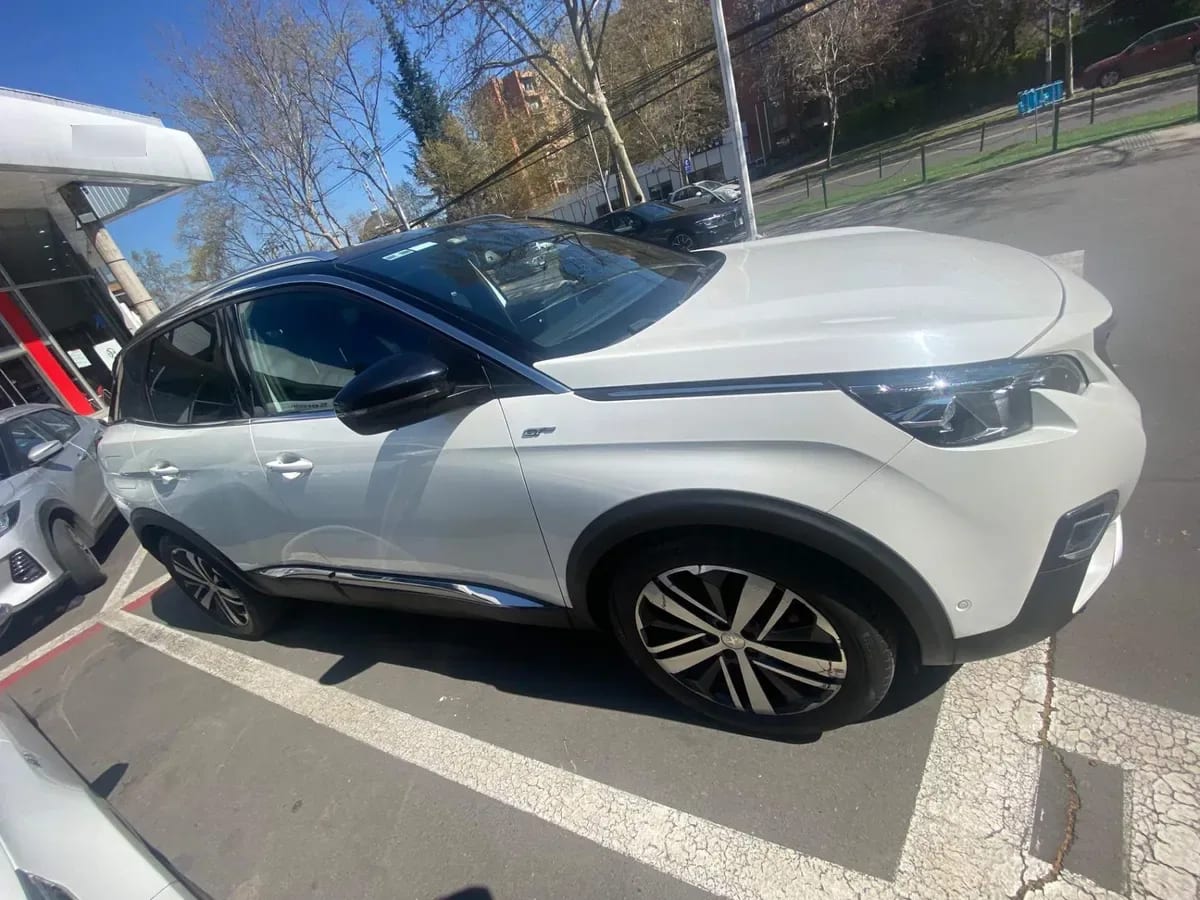 Peugeot 3008 2.0 Gt Bluehdi 4x2 180 Eat8 5p año 2020