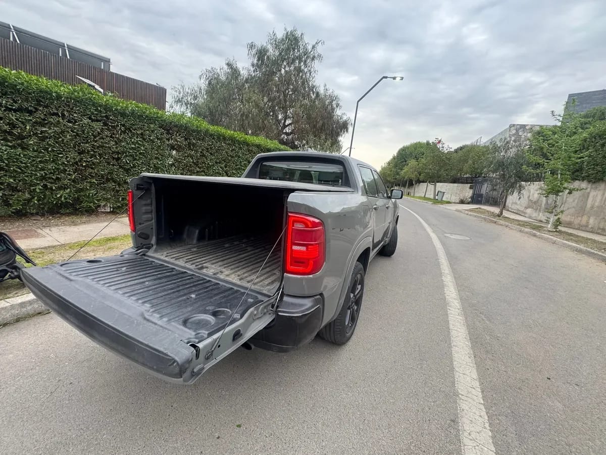 RAM RAMPAGE 2.0 R/t At 4x4 año 2025