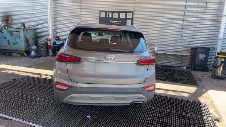 Hyundai Santa Fe 2.4 Plus 4x2 At 5p año 2020