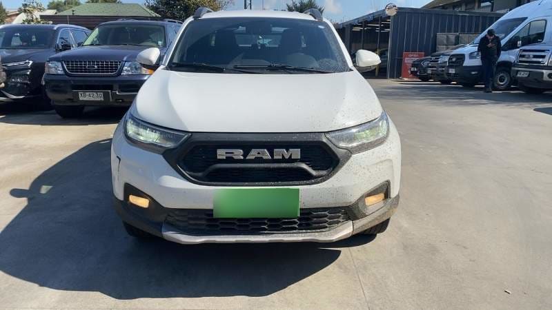 Ram 700 1.3 Laramie 4x2 Dob. Cab. Cvt At 4p año 2024