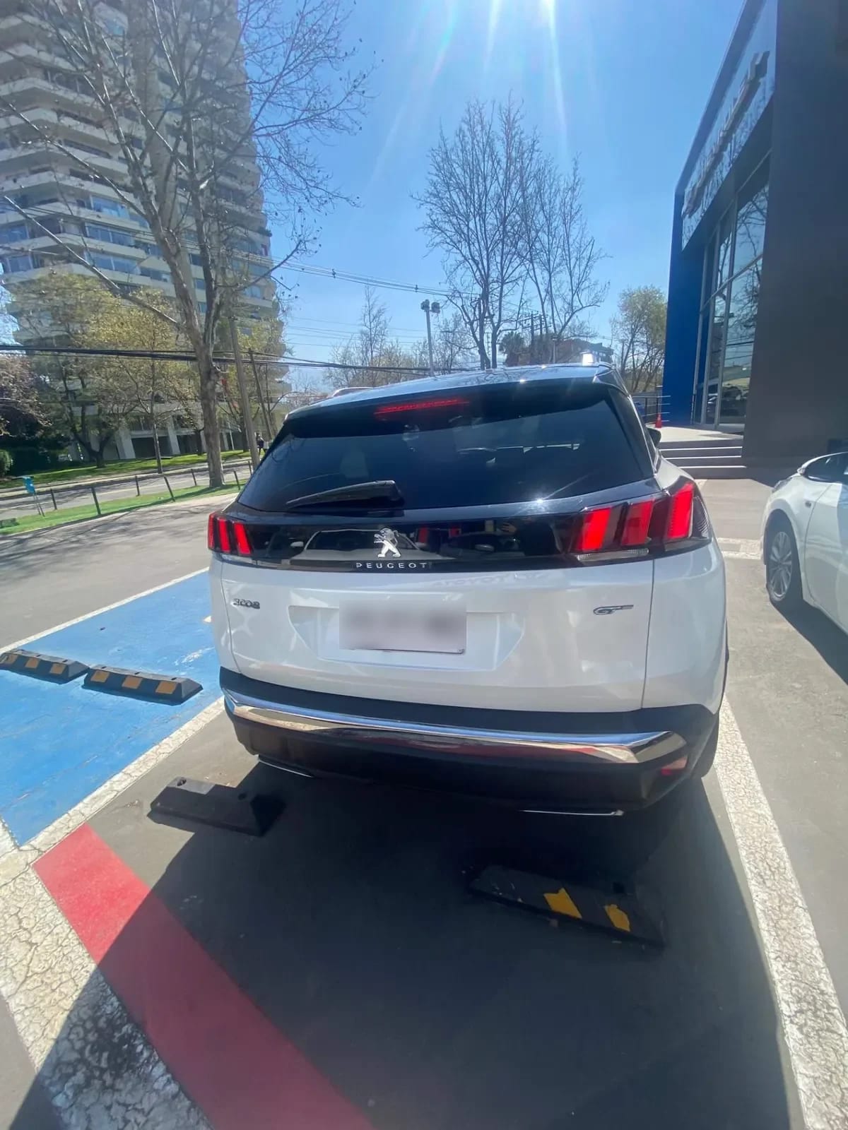 Peugeot 3008 2.0 Gt Bluehdi 4x2 180 Eat8 5p año 2020