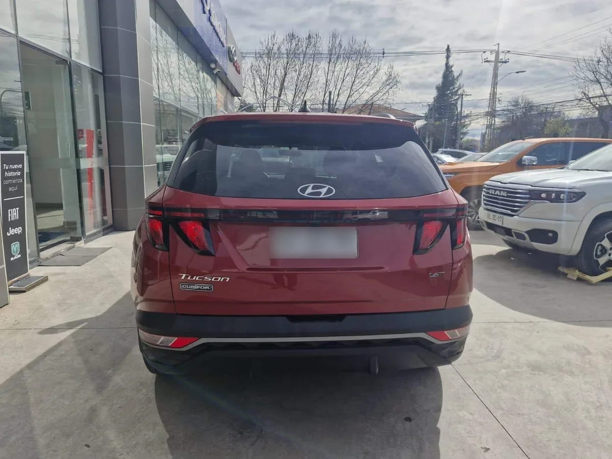 Hyundai Tucson 1.6 Nx4 Plus 2wd At 5p año 2024