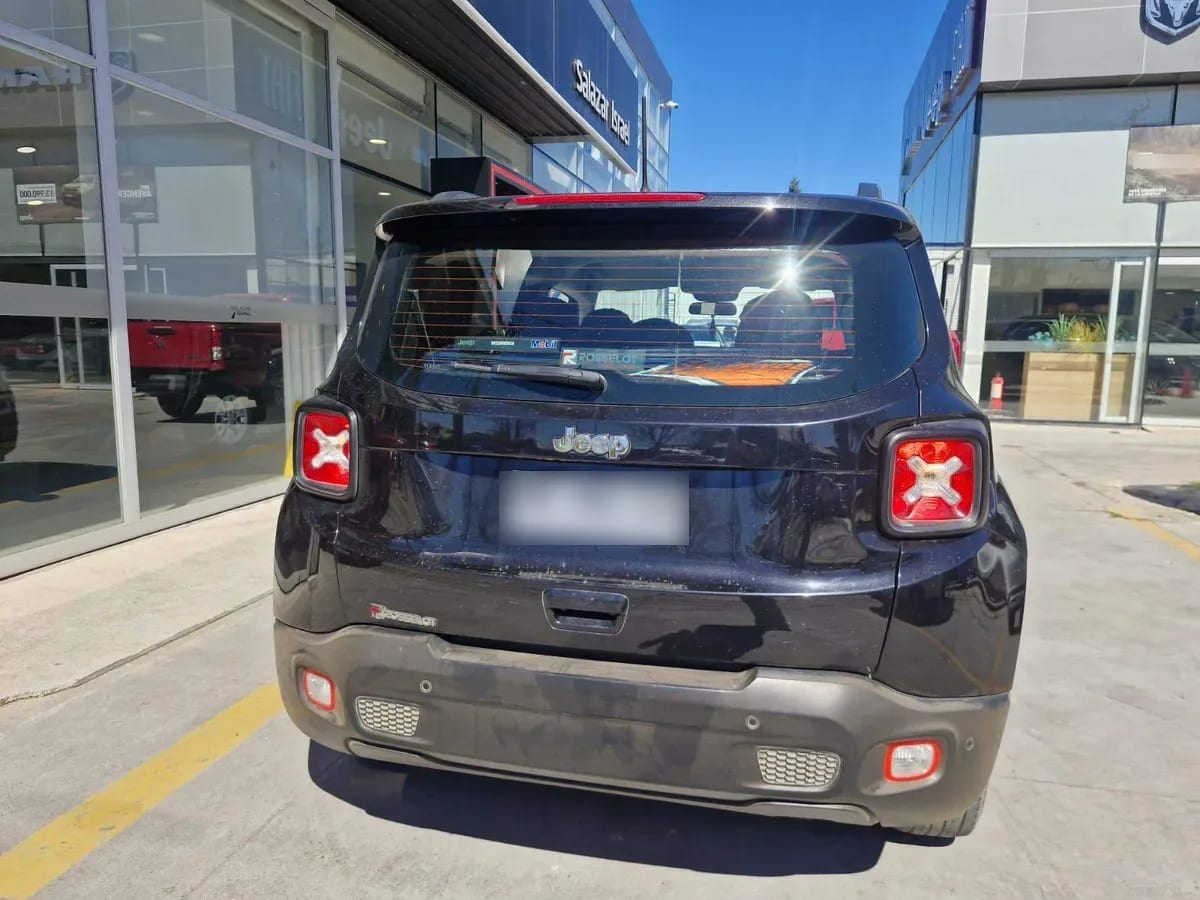 Jeep Renegade 1.8 Sport 4x2 Mt 5p año 2022