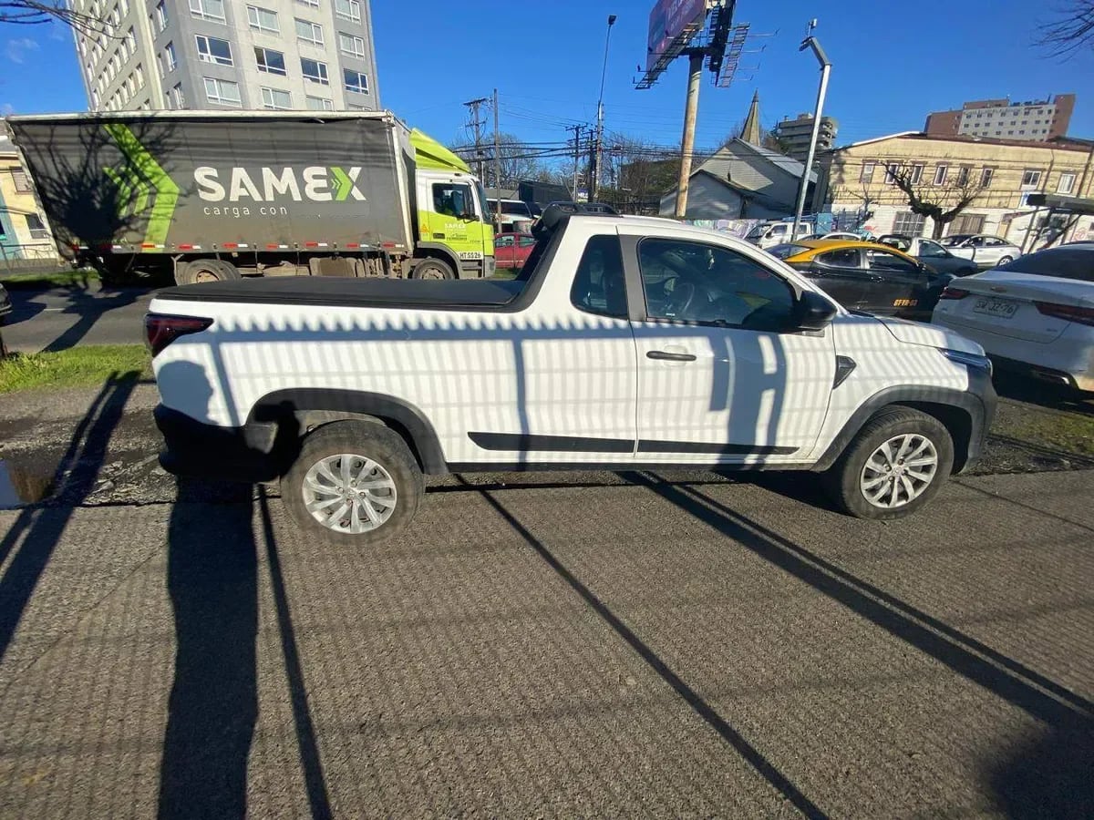 Ram 700 1.4 Slt 4x2 Cab. Sim. Mt 2p año 2023