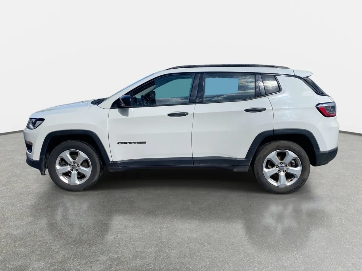 Jeep Compass 2.4 Sport Lx 4x2 6mt 5p año 2019