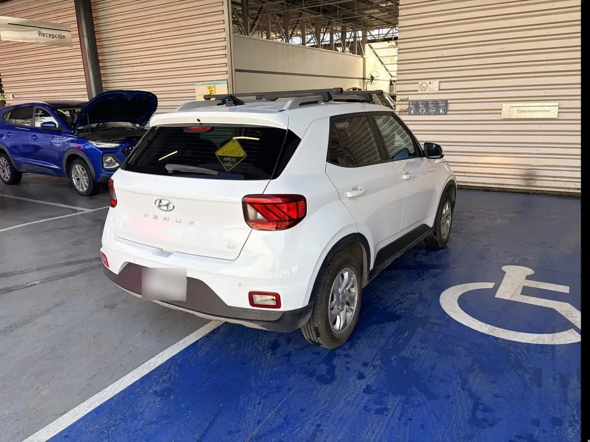 Hyundai Venue 1.6 Qx Value 4x2 Mt 5p año 2020
