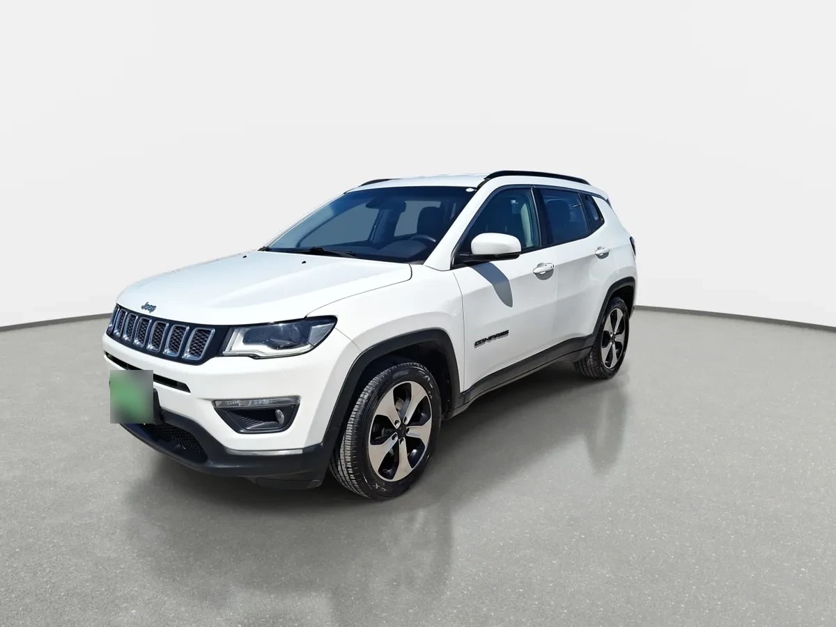 Jeep Compass 2.4 Longitude 4x2 Radio 8.4 9at 5p año 2019