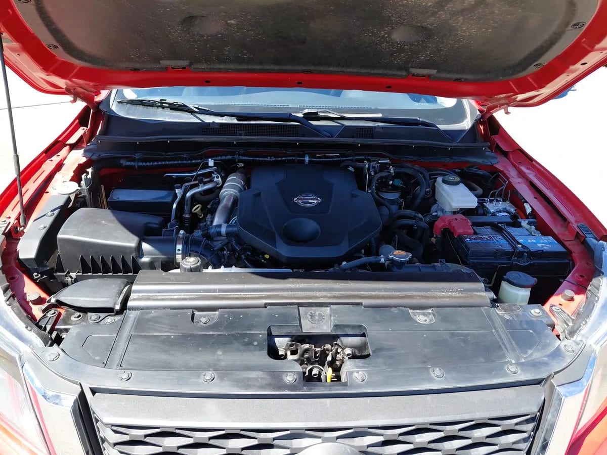 Nissan Navara 2.3d Xe Diesel 4x2 Dob.cab. Mt 4p año 2024