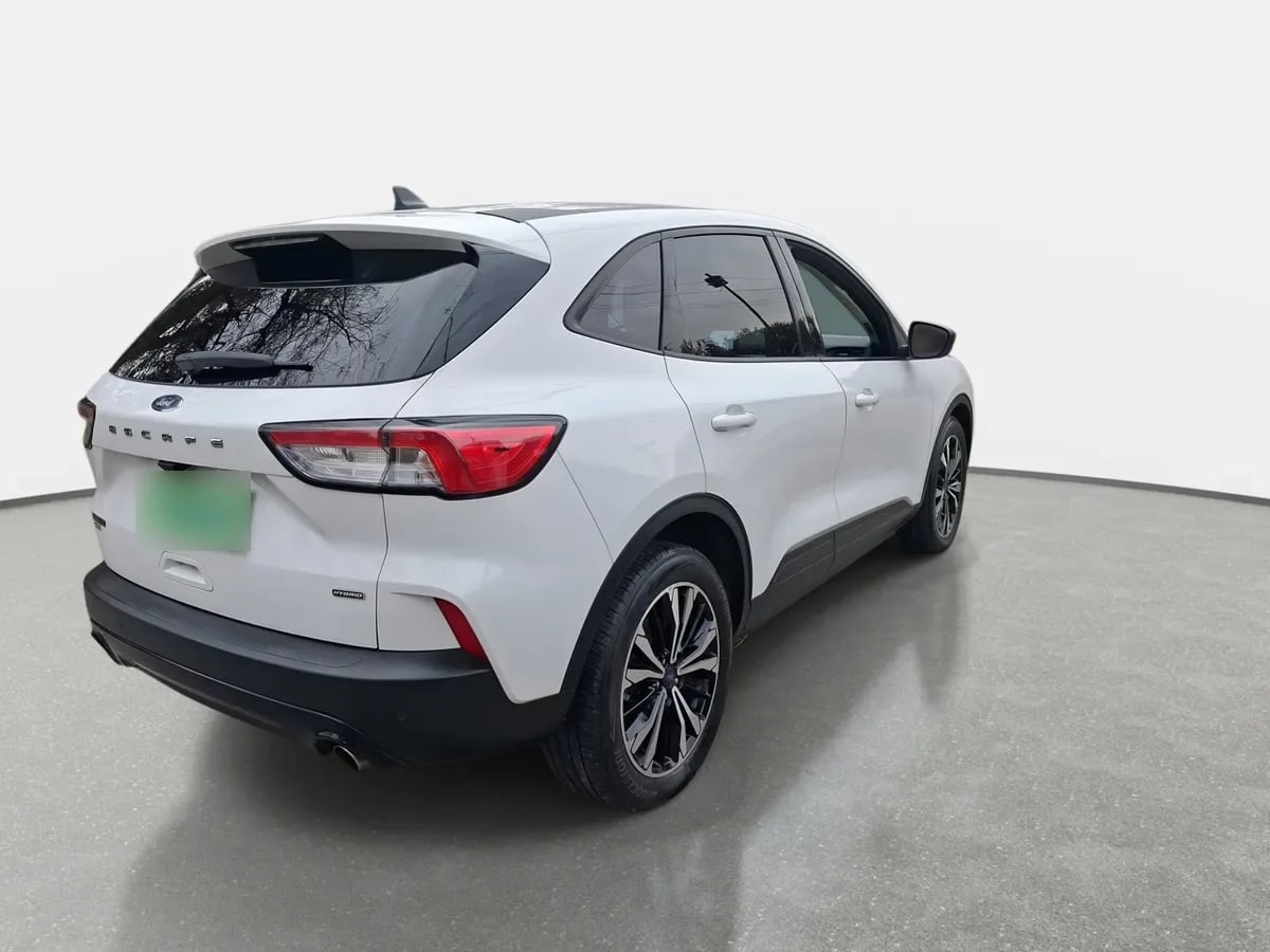 Ford Escape 2.5 Atkinson Se Hibrido Fwd At 5p año 2023